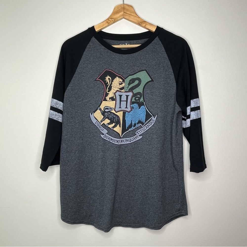 Harry‎ Potter House Crest Baseball Tee Unisex M